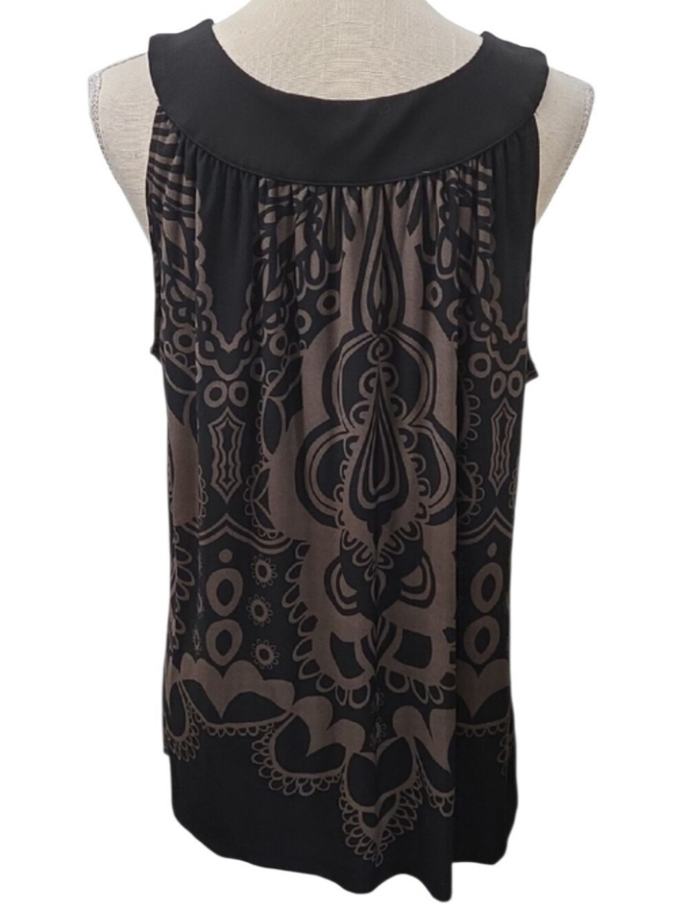 Apt. 9 Black & Taupe Printed Scoop Neck Tank - Picture 3 of 4